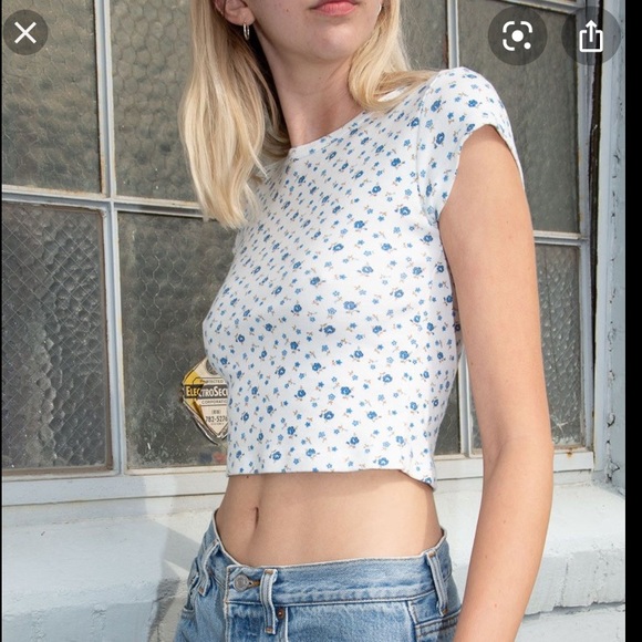 Brandy Melville Tops Brandy Melville Blue Floral Ashlyn Top Poshmark Brandy Melville Tops Brandy Melville Blue Floral Ashlyn Top Poshmark